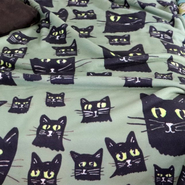 Spooky Black Cats                                  Sherpa Blanket (Creator Uploaded)