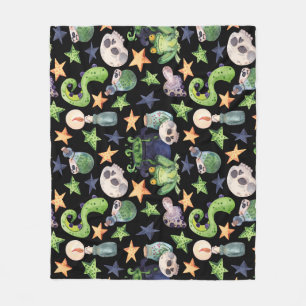 Spooky Halloween: Dark Hand-Drawn Pattern. Fleece Blanket