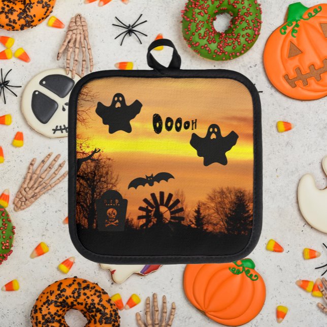 Spooky Halloween Night Ghosts Pot Holder (Halloween)