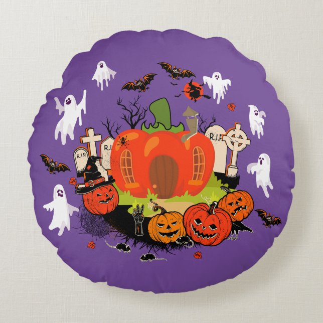 Spooky Halloween Pumpkin Graveyard Scene Round Cushion (Front)