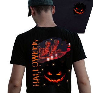 Spooky Halloween Skeletal   T-Shirt