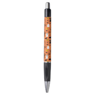 Spooky Halloween symbols classic colours pattern