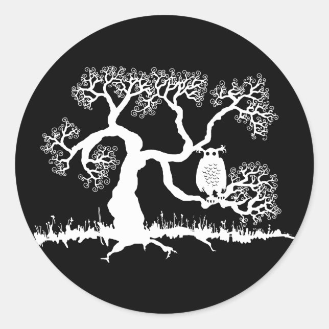 Spooky Owl In Tree Classic Round Sticker (Front)