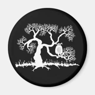 Spooky Owl In Tree Magnet
