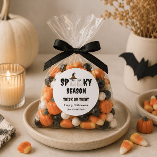 Spooky Season Ghost – Halloween Design Classic Round Sticker