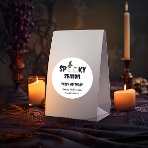 Spooky Season Ghost – Halloween Design Classic Round Sticker