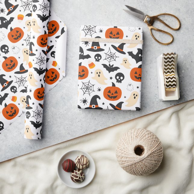 Spooky Seasonal Halloween Pattern Wrapping Paper (Crafts)
