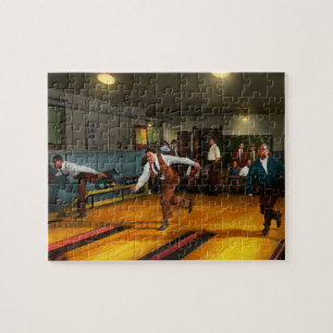 Sport - Bowling - A league of their own 1941 Jigsaw Puzzle