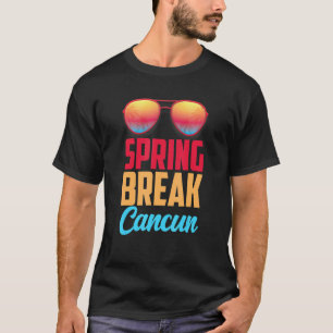 Spring Break Cancun Vacation Vintage Classic Sungl T-Shirt
