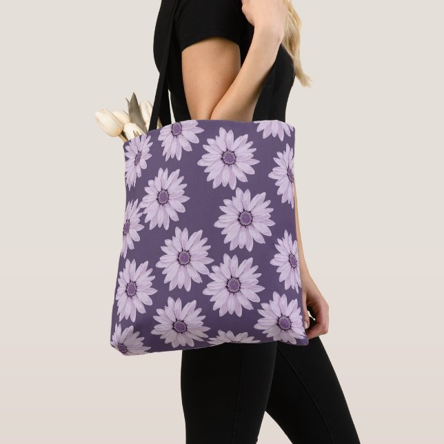 Spring Floral Tote – Stylish & Functional (Close Up)