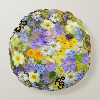 Spring Garden Wildflower Floral Pattern  Round Cushion