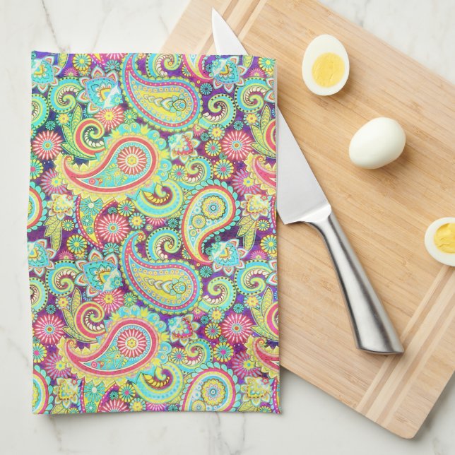 Spring paisley tea towel (Quarter Fold)