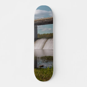 Springfield Lake Dam Skateboard