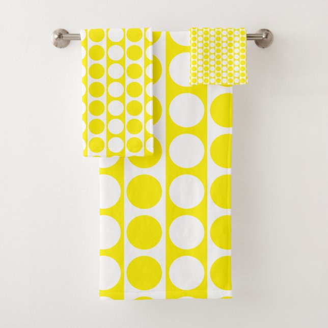 Square Dot Custom Pattern Bath Towel Set (Insitu)