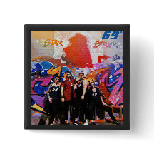 Square Star Struck Button