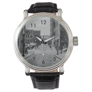 St Louis Alley Grayscale Watch