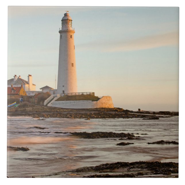 St Mary’s Lighthouse England Tile/Trivet Ceramic Tile (Front)