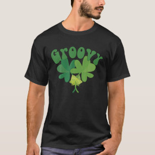 St Patrick s Day Groovy 60 70 s Retro Vintage Hipp T-Shirt