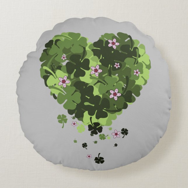 St. Patrick's Clover Heart Round Cushion (Front)