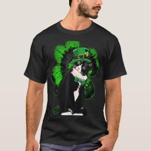 St Patricks Day 2023 Tuxedo Cat Lucky Shamrock T-Shirt