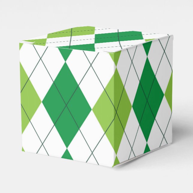 St. Patrick's Day Argyle Favour Box (Front Side)