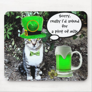 ST PATRICK'S  DAY CAT  WITH GREEN IRISH BEER MOUSE PAD
