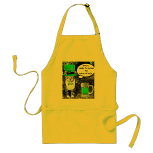 ST PATRICK'S  DAY CAT  WITH GREEN IRISH BEER STANDARD APRON
