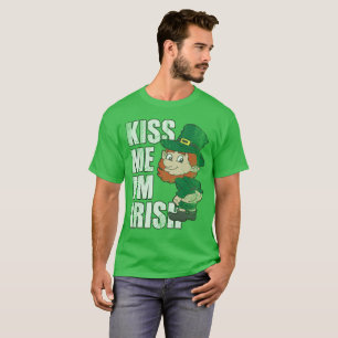 St Patrick's Day Kiss Me I'm Irish Leprechaun T-Shirt