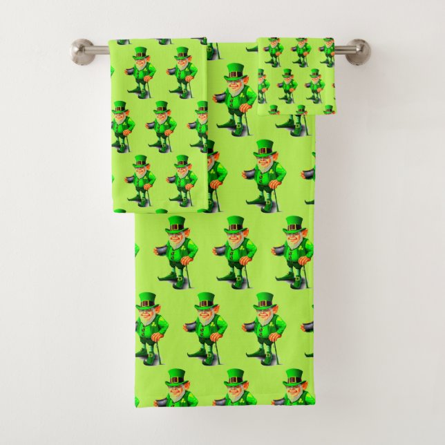 ST. PATRICK'S DAY LEPRECHAUN  towel set (Insitu)