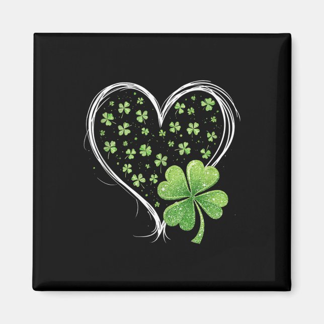 St Patricks Day Love With Heart And Shamrock Clove Magnet (Front)