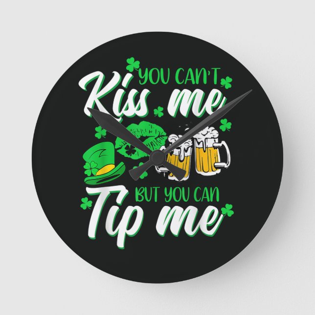 St Patrick's Day Lucky Shamrock  Round Clock (Front)