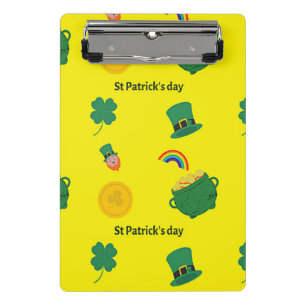 St patrick's day pattern on yellow mini clipboard