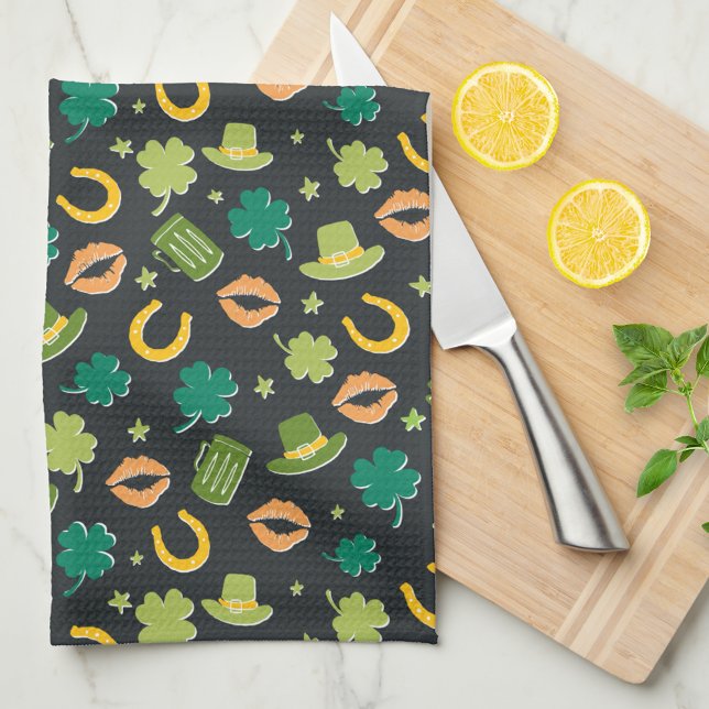 St. Patrick's Day Shamrock Pattern Tea Towel (Creator Uploaded)