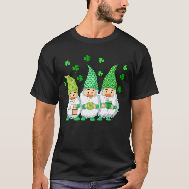 st patricks day T-Shirt (Front)