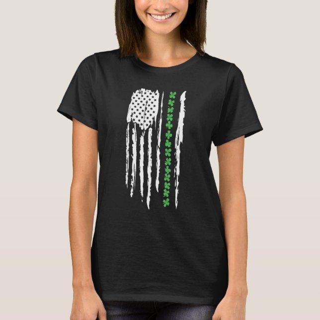 St  Patrick's Day USA Flag green shamrocks Irish F T-Shirt (Front)