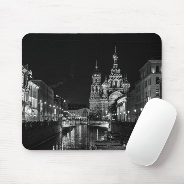 St Petersburg Russia Black and White Mousepad (With Mouse)