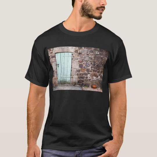 Stable Door and Stone Wall Mens T-Shirt