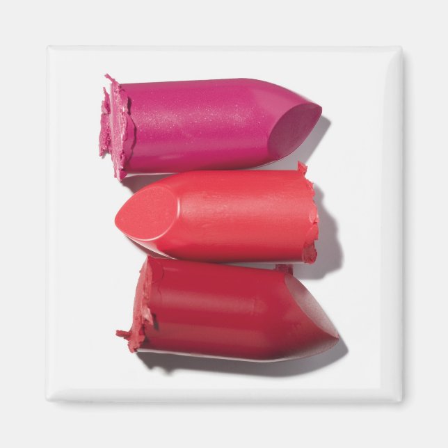 Stack of broken lipstick magnet (Front)