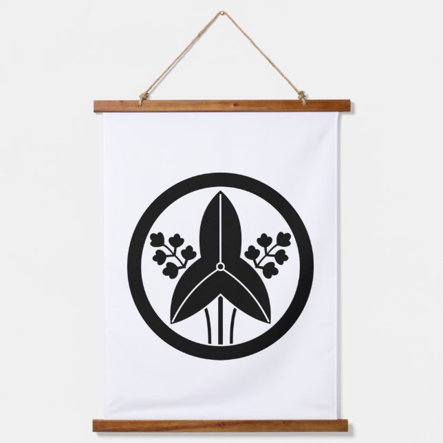 Standing arrowhead in a circle hanging tapestry (Front)