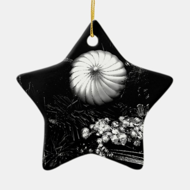 STAR ORNAMENT WITH **CHRISTMAS DECORATIONS** (Front)