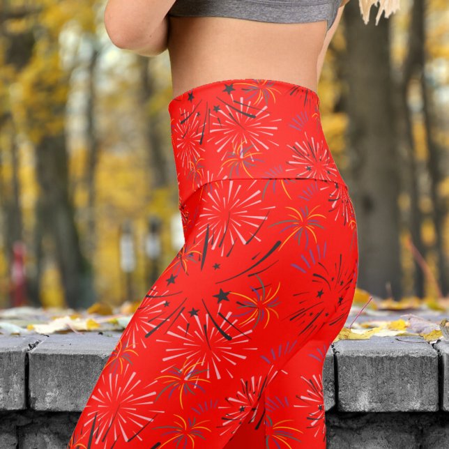 Starburst on Candy Apple Pattern Yoga Capri Leggings (Starburst on Candy Apple)