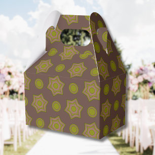 Stars and circles in brown and green favour box