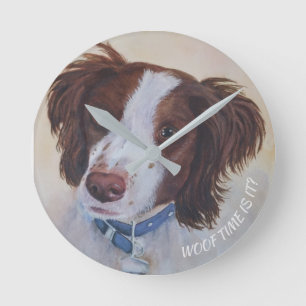 STATELY AUBURN SETTER MIX ROUND CLOCK