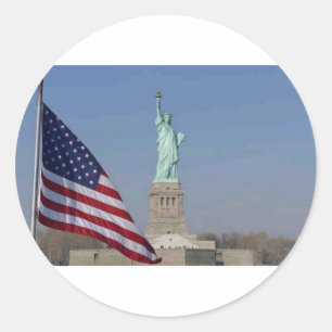 Statue of Liberty and American Flag Patriotic NYC Classic Round Sticker