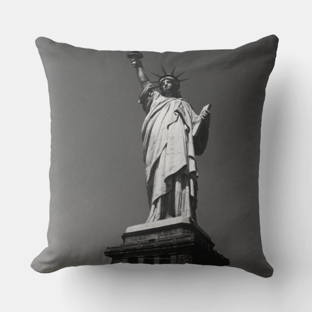 Statue of Liberty Cushion (Front)