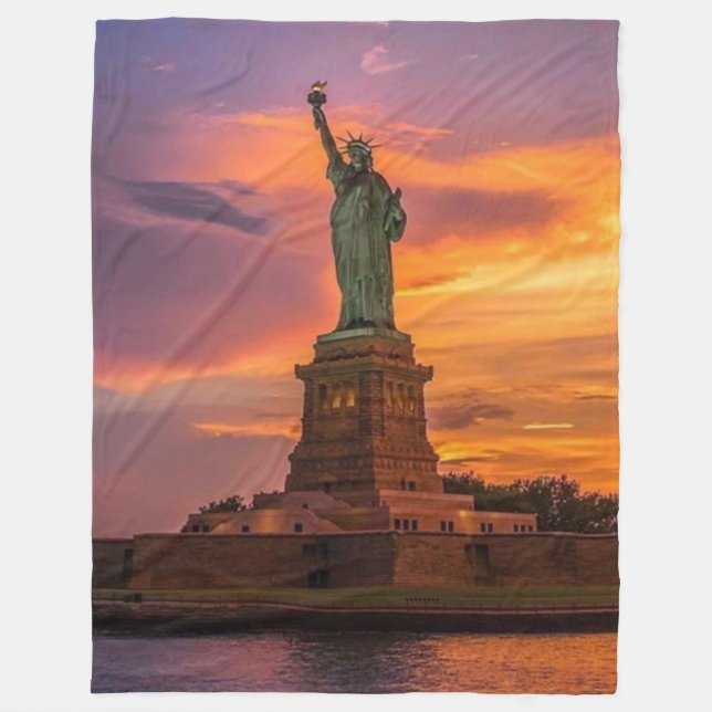 STATUE of LIBERTY Fleece Blanket (Front)