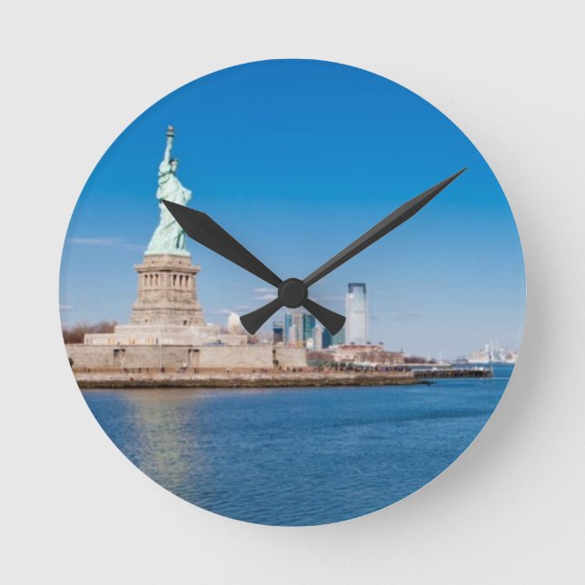 Statue of Liberty, Hudson River and Manhattan Round Clock (Front)