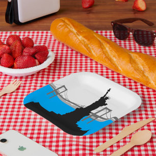 Statue of Liberty Silhouette New York Skyline Paper Plate