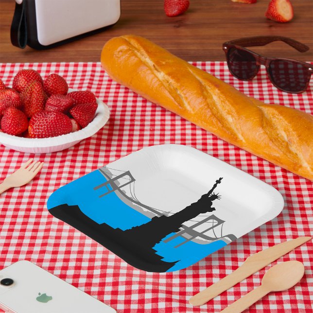 Statue of Liberty Silhouette New York Skyline Paper Plate (Creator Uploaded)