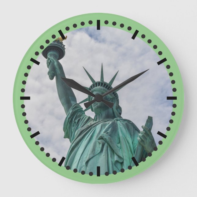 Statue of Liberty wall clock (Front)